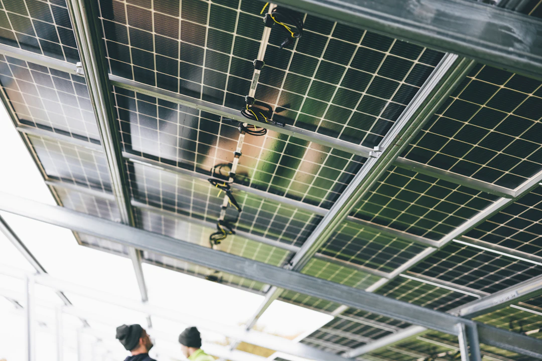 Installation von Photovoltaikmodulen auf einer Dachunterkonstruktion